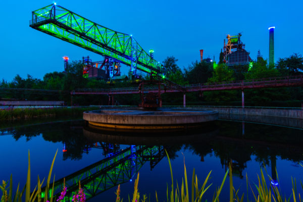 Landschaftspark Duisburg-Nord bij nacht - Foto: Shutterstock