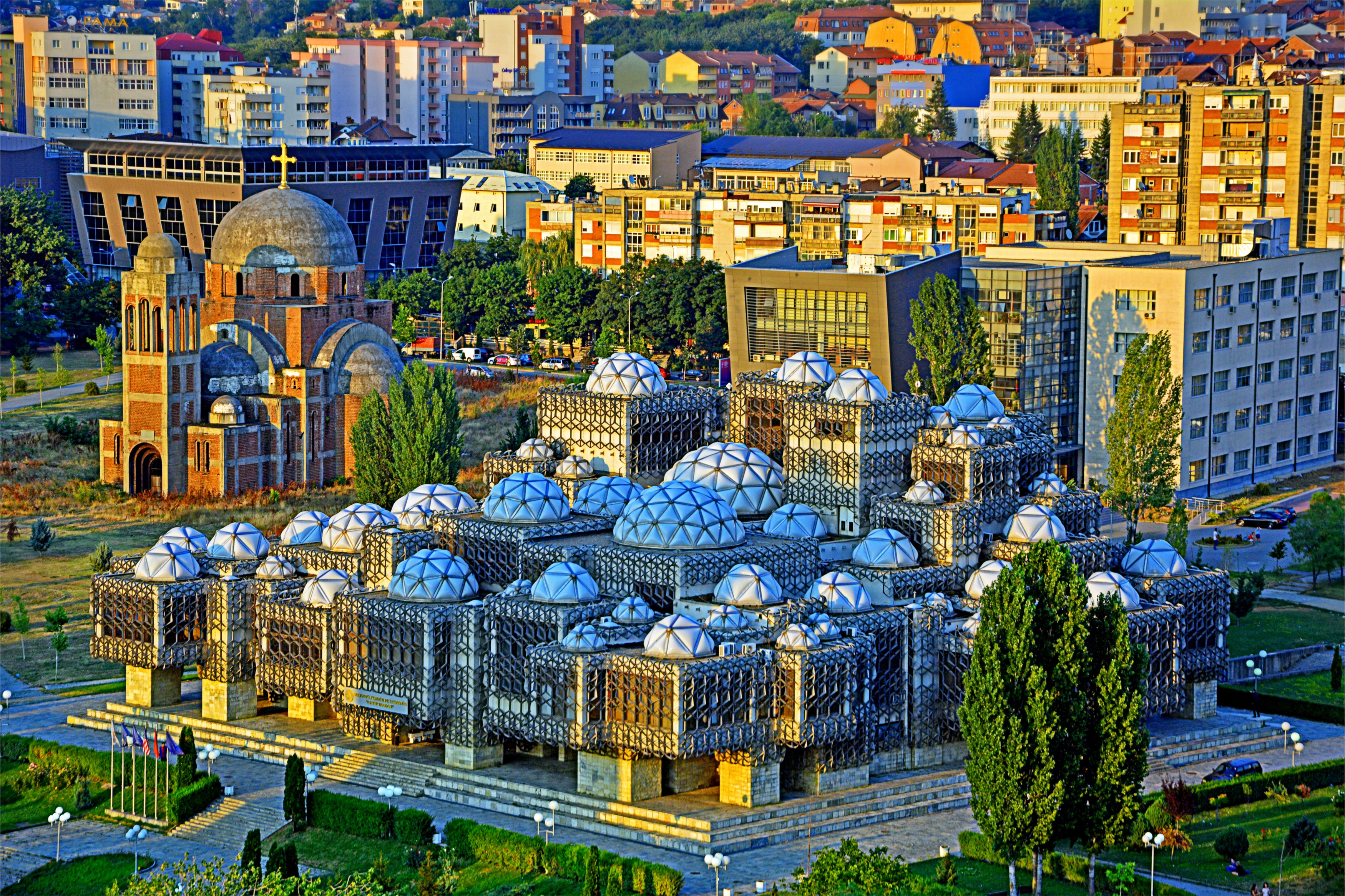 Pristina, Kosovo - Foto: Martyn Jandula Shutterstock - Reis&Co